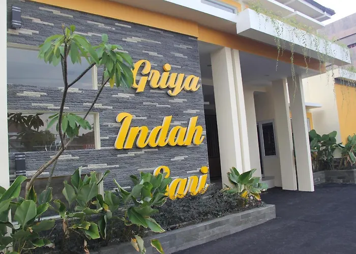 Griya Indah Sari Hotel Surakarta 